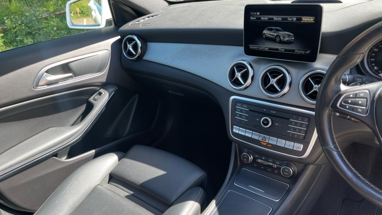 Mercedes-Benz GLA 200d 4Matic Sport 5dr Auto Diesel Hatchback